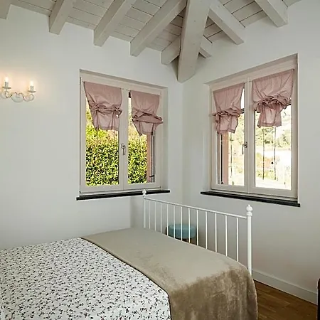 Villarocca Da Ines E Perizia فندق مبيت وإفطار 4*