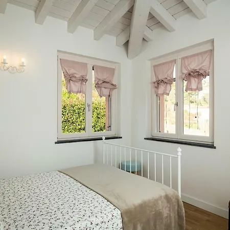 Villarocca Da Ines E Perizia Bed and Breakfast 4*